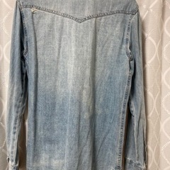 メンズ  ダメージデニムシャツの画像