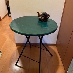 エメラルドグリーン折り畳みテーブル