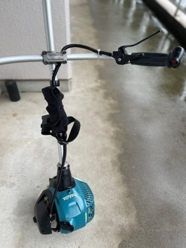 マキタエンジン草刈機MEM2300U