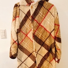 【これからの季節に】着る毛布 グルーニー 毛布 上着