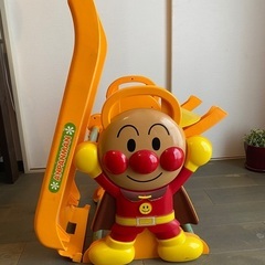 アンパンマン滑り台の画像