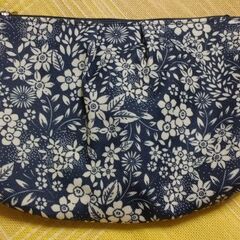 ◆【未使用/自宅保管】　《 LAURA  ASHLEY ・お化粧...