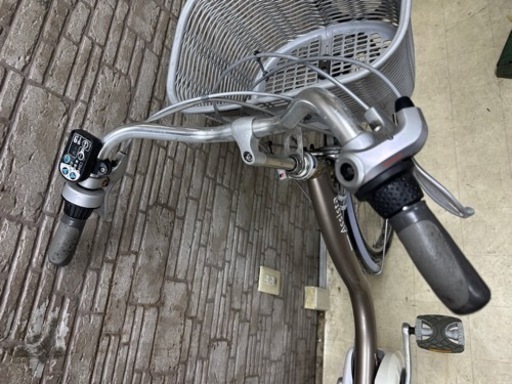 東京23区配達無料　新基準　ブリヂストン　アシスタ　6.6Ah リチウム 電動自転車 中古 1711