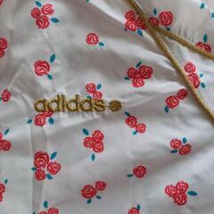 adidasパーカー　 Lの画像