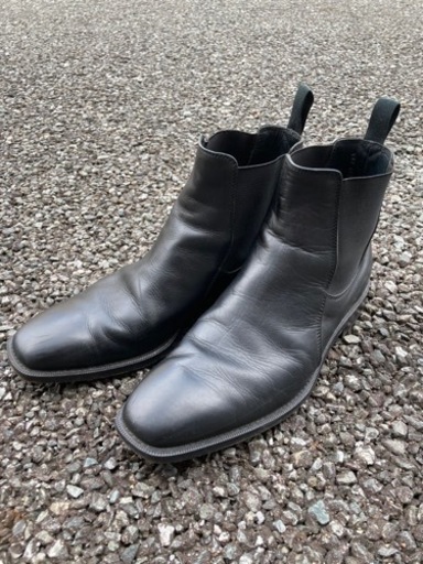 Burberryのサイドブーツです。サイズ26.5