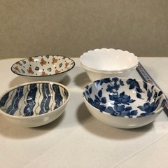 小さめな深皿差し上げますの画像