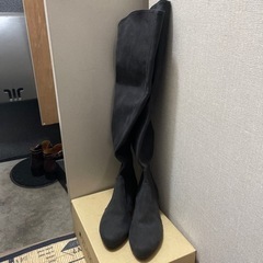 値下げ美品　ロングブーツ