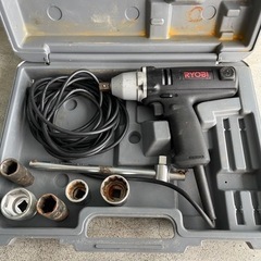 RYOBI インパクトレンチ SIW-15 の画像