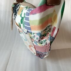 値下げしましたコーチウイークエンドパッチワークホーボーの画像