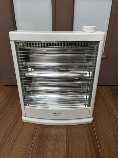 【美品】山善 電気ストーブ ヒーター 小型 DS-D086(W)