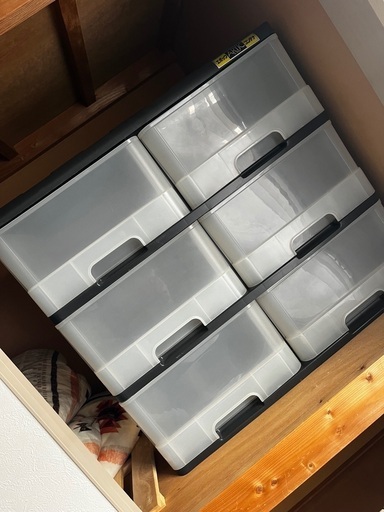 中古品　衣装ケース