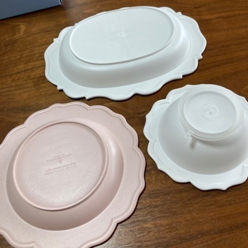 新品未使用　レアーレ　離乳食食器セット
