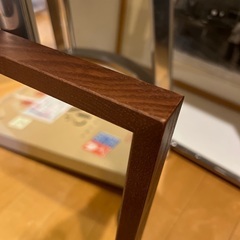 ほぼ未使用の鏡(45センチ正方形)の画像