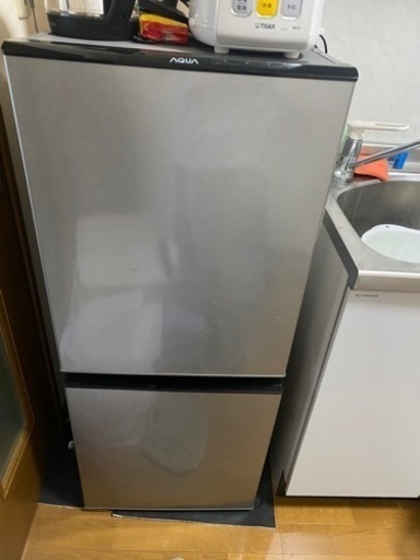 冷蔵庫　126L  2019年式　アクア　引き取りに来ていただけると方限定