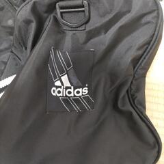 adidas　ボストンバッグの画像
