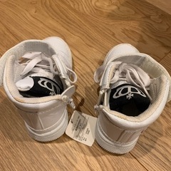 ⭐︎新品16cmBABYDOLLスニーカーの画像