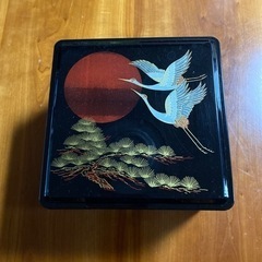 【値下げしました‼️】重箱 2段重（縁起柄、鶴/松/日の丸）