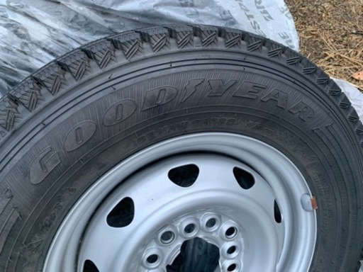 ★バリ山 令和5年1月〜3月のみ使用 軽トラ 145R12 ホイール&スタッドレス