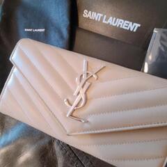 《美品》Yves Saint Laurent イヴサンローラン 財布の画像