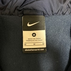 キッズ　NIKE ウインドブレーカー　スーツの画像