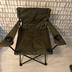 キャンプ　アウトドア　折り畳みチェアー　中古品