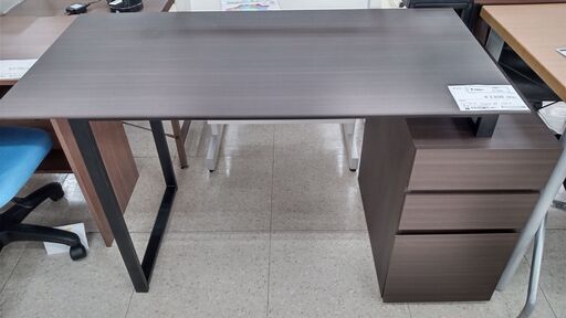★ジモティ割あり★ サンワサプライズ デスク ダークブラウン H75×D60×W132 クリーニング済み TJ2255