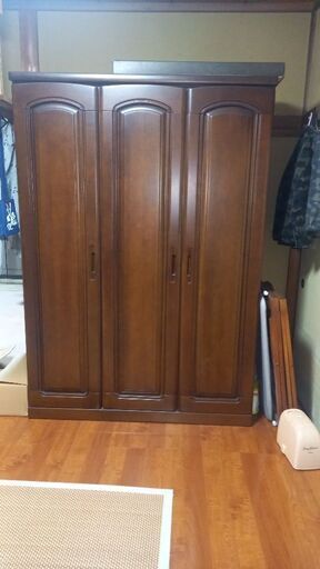 タンス譲ります