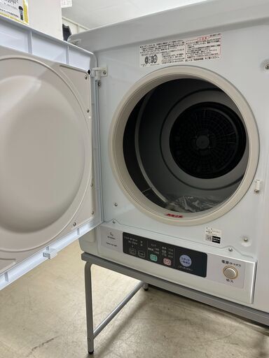 ジモティ来店特価!!　衣類乾燥機（台付き）　ヒタチ　DE-N50WV　2020　　J-1003