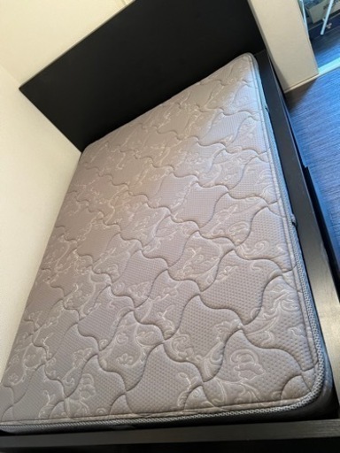 売ります【シモンズ】ダブルベッド　マットレス