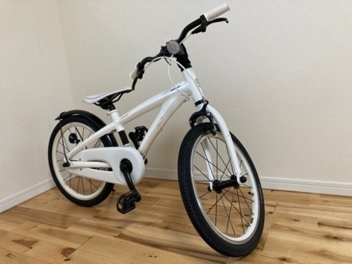 【キッズ向け自転車】レベナ　LEVENA　ホワイト【重量はわずか7.9kg！】