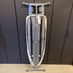 【中古】IKEAアイロン台・DANKA（現行品）の画像