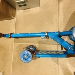 子供用キックボード