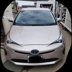 商談中　トヨタ　プリウス　S