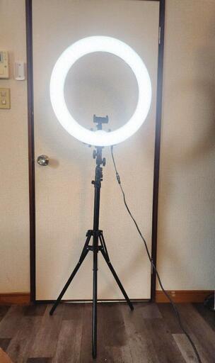 【交渉中】美品！NEEWER 18インチLEDリングライト 55W 5600K 調光可能 省エネSMD LED カメラ写真ビデオ用照明セット ライトスタンド、ソフトチューブ付属 生放送/メイクアップ/自撮り/YouTube/tiktok動画撮影用(10月15日まで掲載)
