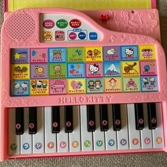 ハローキティ　たのしいピアノえほんの画像