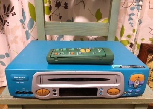VHSビデオデッキ