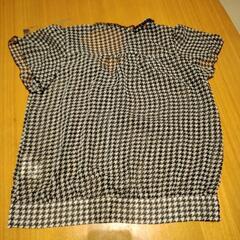 シフォンブラウスの画像