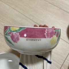 GIVENCHY お椀4枚セットの画像