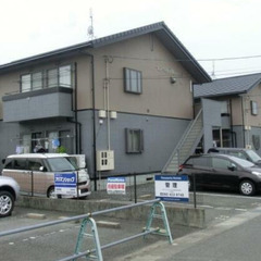 🎉仲介手数料無料🎉敷礼無✨敷地内駐車場有✨岡山市南区✨2LDK✨...