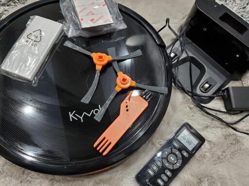 お掃除ロボット　kyvol E20
