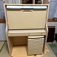 商談決まりました。学習机　14年位前大塚家具で購入