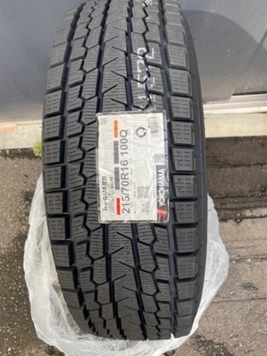 ヨコハマiceGUARD SUV 215/70R16 4本
