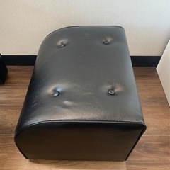 リクライニングチェア・オットマンのセットの画像