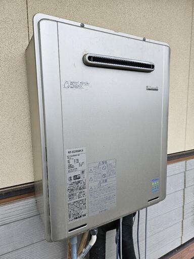 【値下げしました年内処分予定】取り外し済みリンナイ フロ給湯器 [エコジョーズ] [屋外壁掛型] [20号] [オート] \n\n