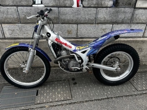 BETA REV3  トライアル　予備パーツ多数　スタンドもセット