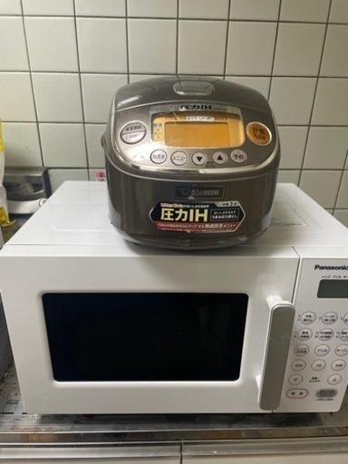 象印　炊飯器　Panasonic電子レンジ