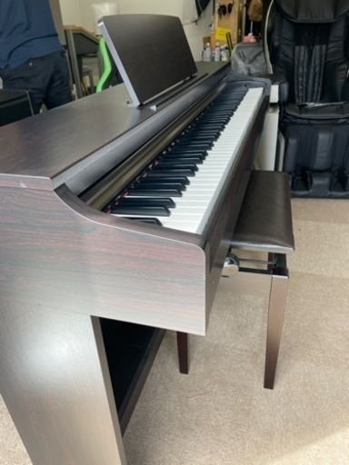 配送可能、中古美品YAMAHA YDP-162R電子ピアノ　　動作確認済み高低自在椅子、説明書付きYDP-162R ニューダークローズ