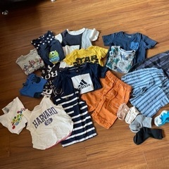 子ども服の画像