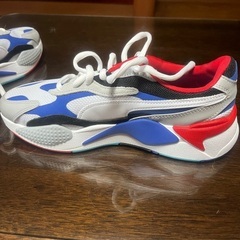 PUMA ランニングシューズ
