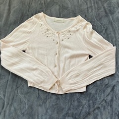 【ミシェルマカロン】パール付きショート丈カーディガン